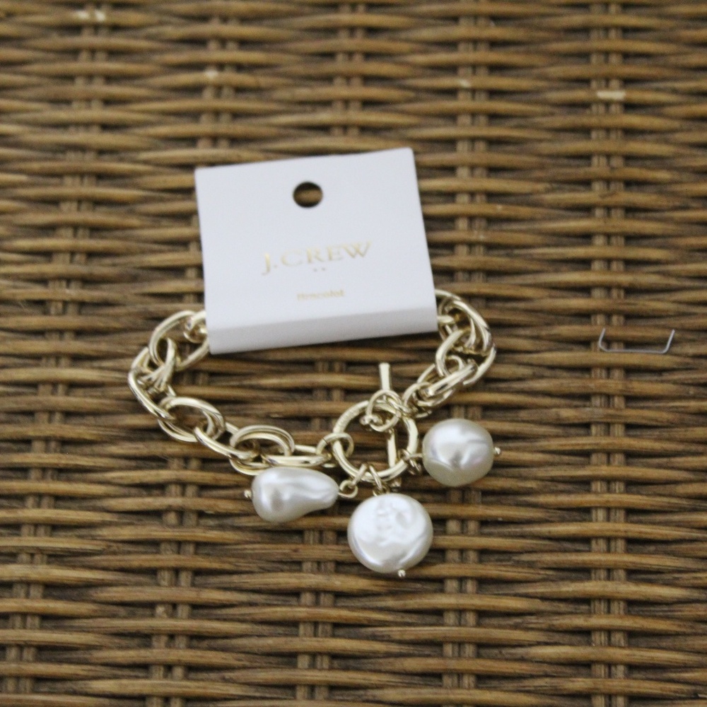 J. Crew Chunky chain toggle bracelet.